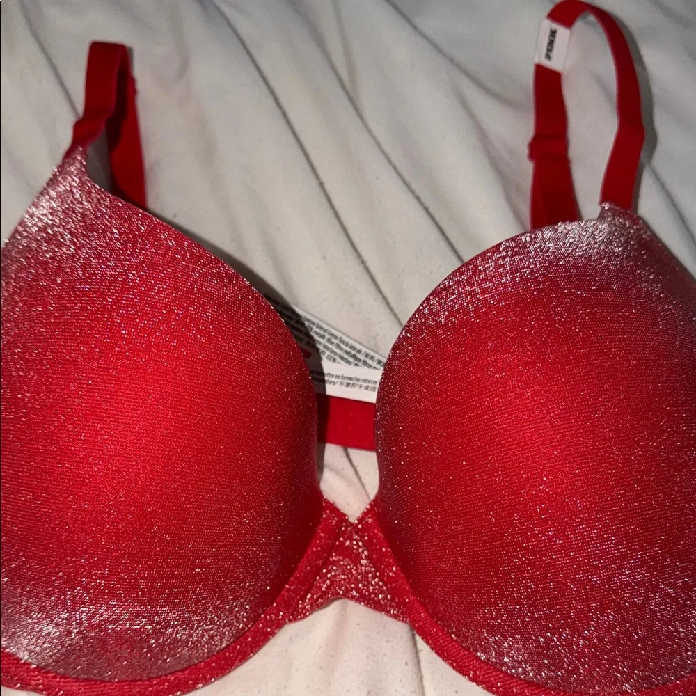 Elegant Red Women's Victoria’s Secret 34DDD Bra - Picture 3 of 3